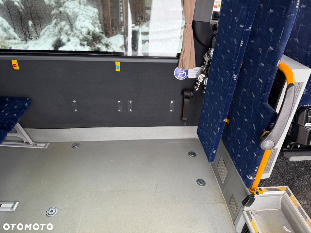 Iveco Rosero First - 12