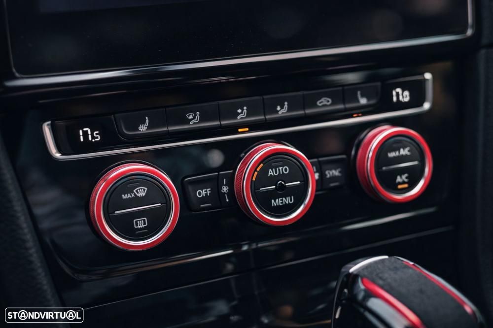 VW Golf 2.0 TSI GTI DSG - 25