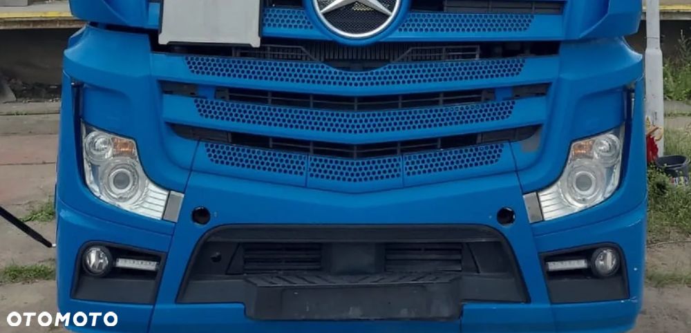 ZDERZAK KOMPLETNY PRZÓD REFLEKTORY ACTROS MP4 BIG SPACE - 1