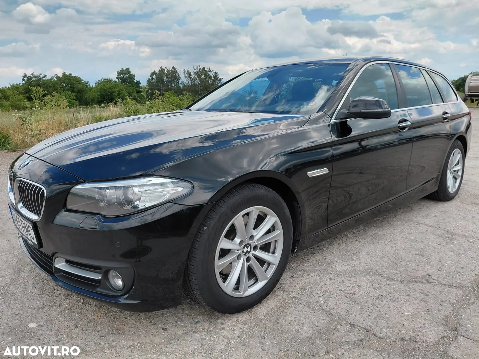 BMW Seria 5 520d Touring Aut. - 2