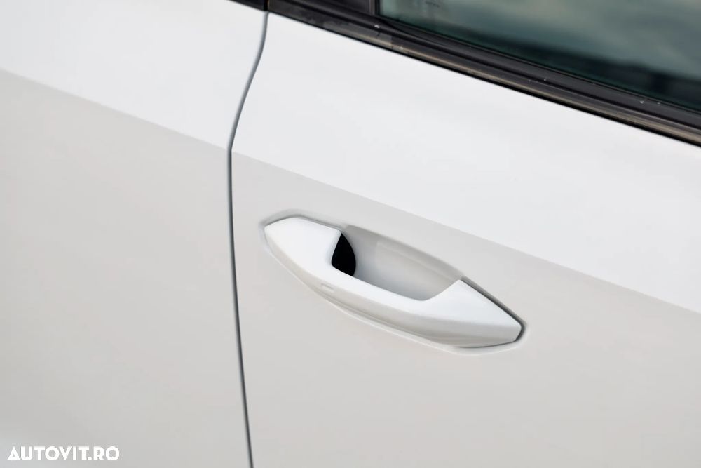 Audi A3 Limuzina 30 TDI S tronic S line - 17