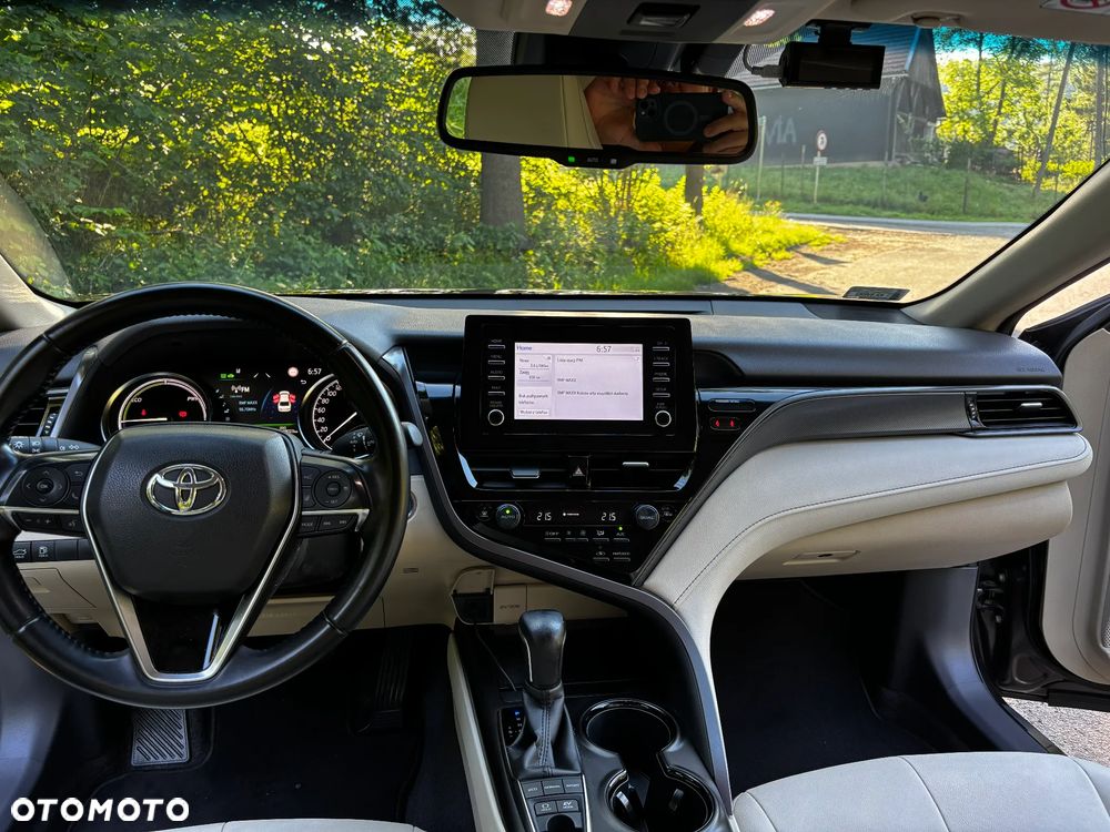 Toyota Camry 2.5 Hybrid Comfort CVT - 11