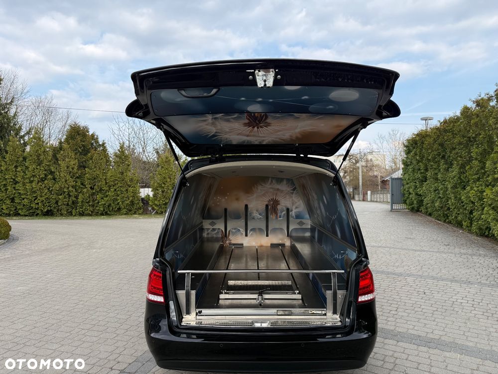 Mercedes-Benz Klasa E - 12