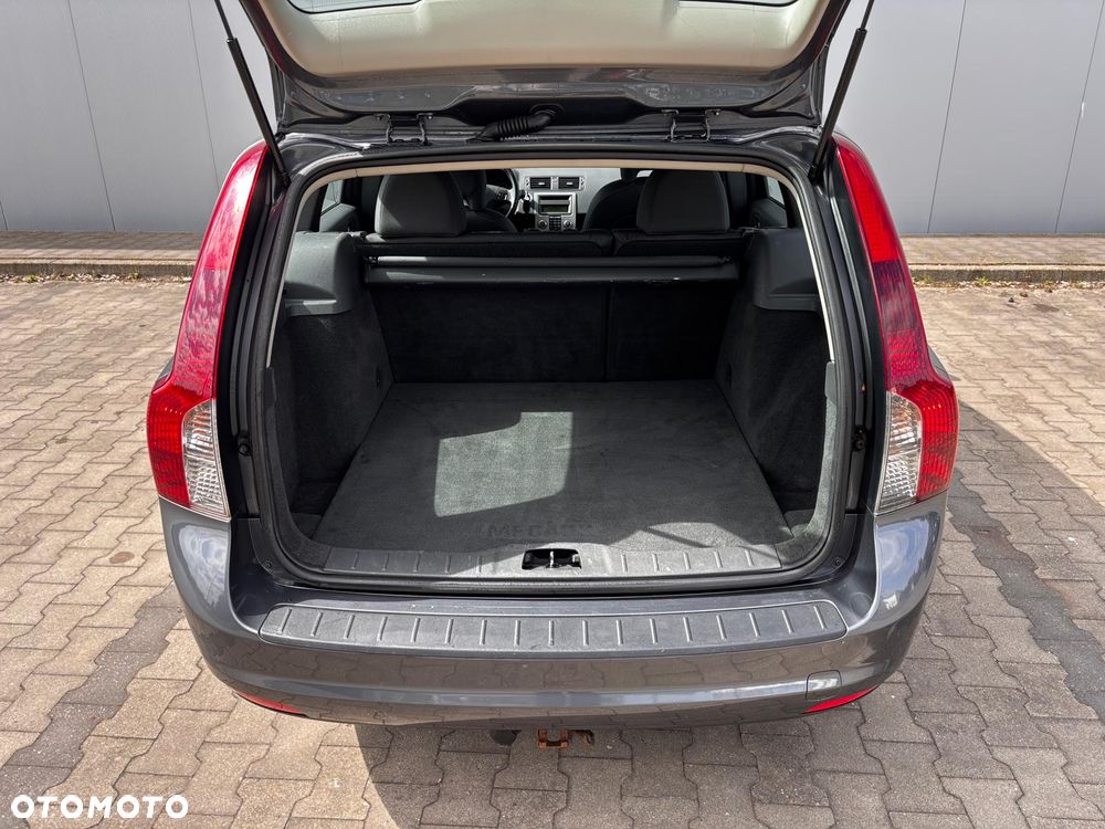 Volvo V50 1.6D DPF DRIVe Kinetic - 9