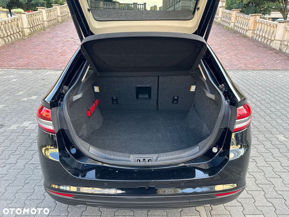 Ford Mondeo 2.0 EcoBlue Titanium - 24