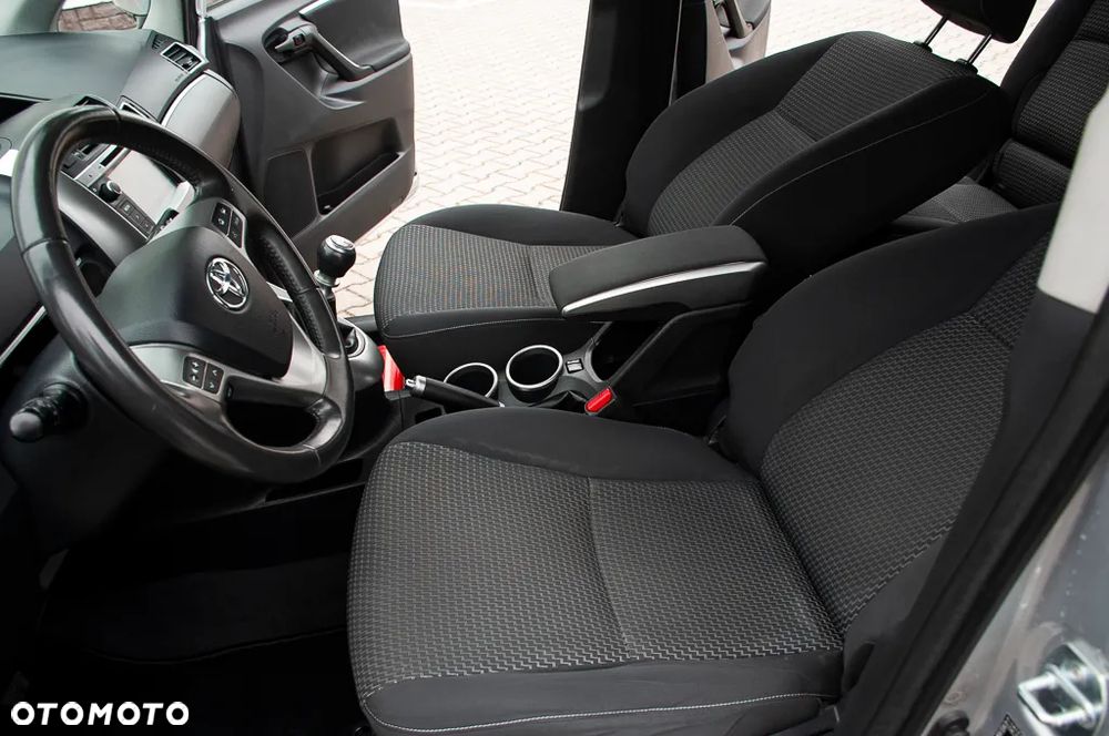 Toyota Verso 1.6 D-4D 7-Sitzer Start/Stop Edition S - 31