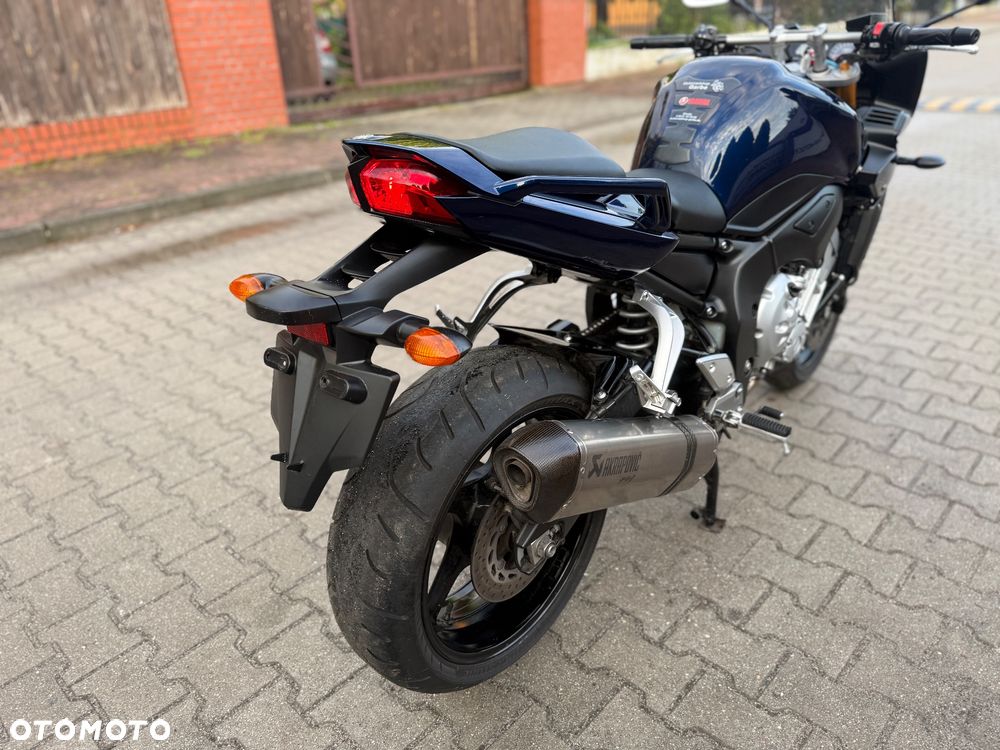 Yamaha FZS - 12