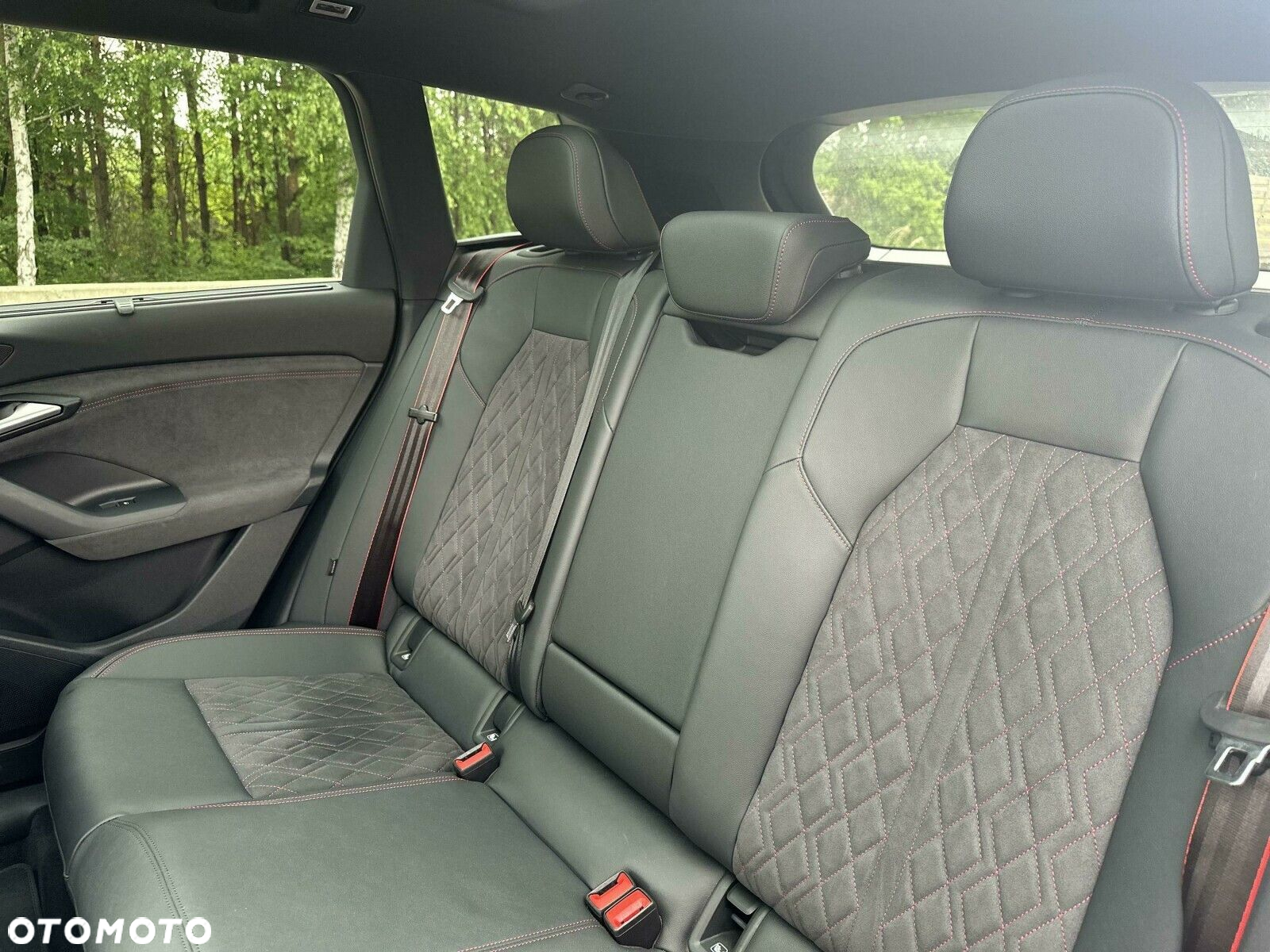 Audi Q6 e-tron - 12