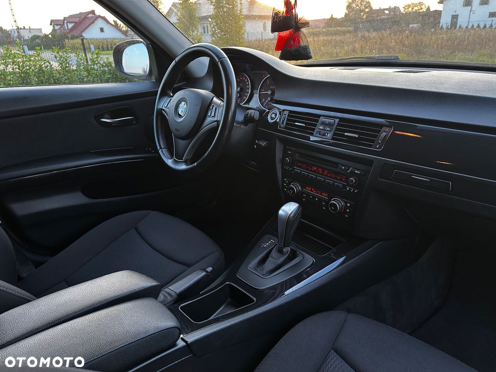 BMW Seria 3 - 21