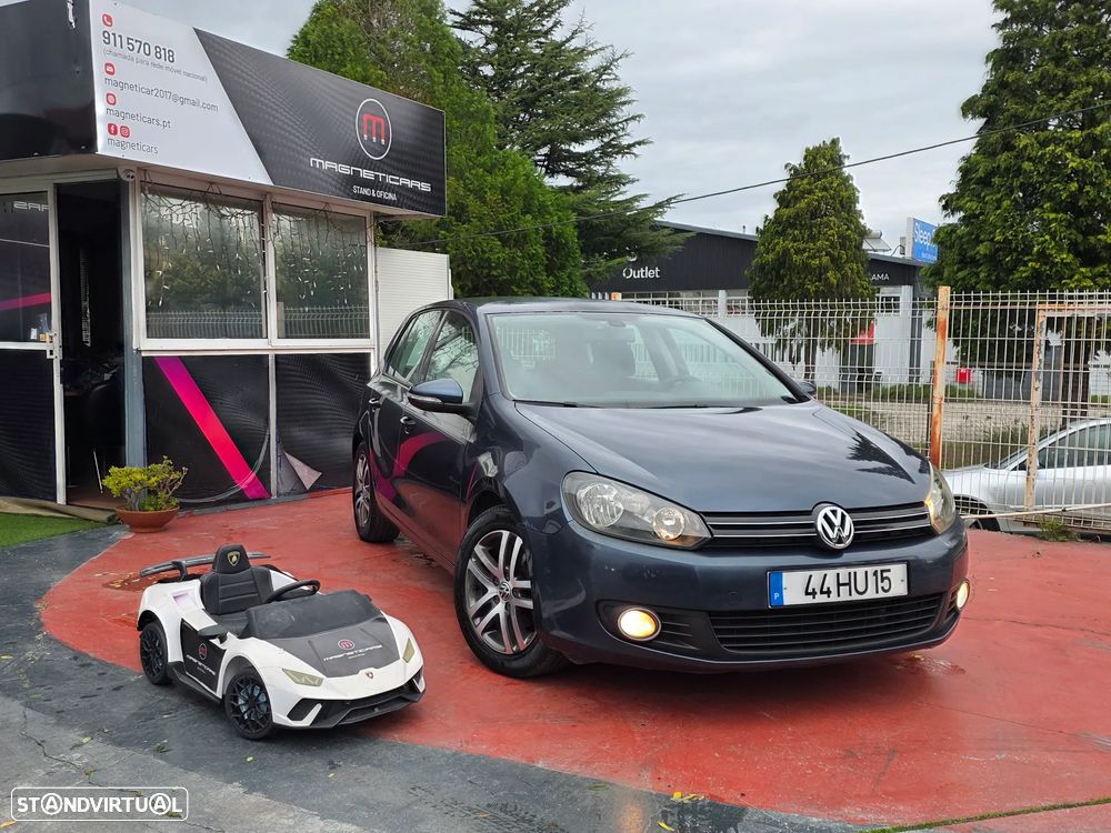 VW Golf 2.0 TDi Confortline - 4