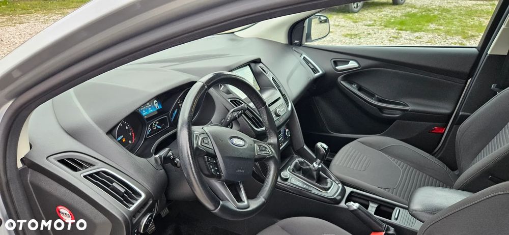 Ford Focus - 20