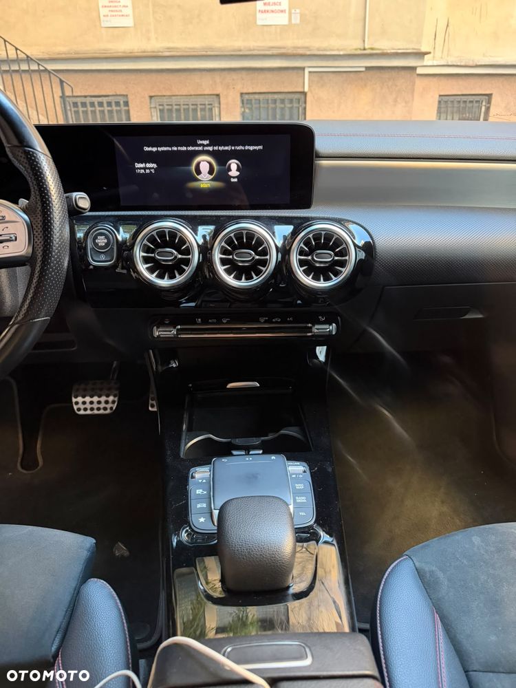 Mercedes-Benz CLA - 8