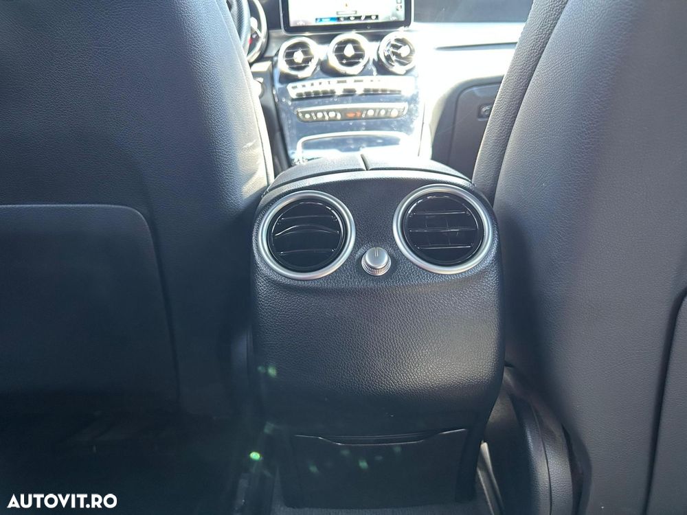 Mercedes-Benz GLC 300 e 4MATIC - 19