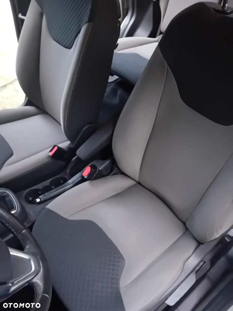 Ford Tourneo Courier 1.0 EcoBoost Titanium - 12