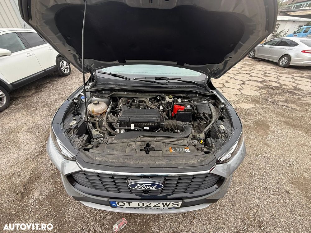 Ford Kuga 1.5 EcoBoost A8 FWD Titanium - 5