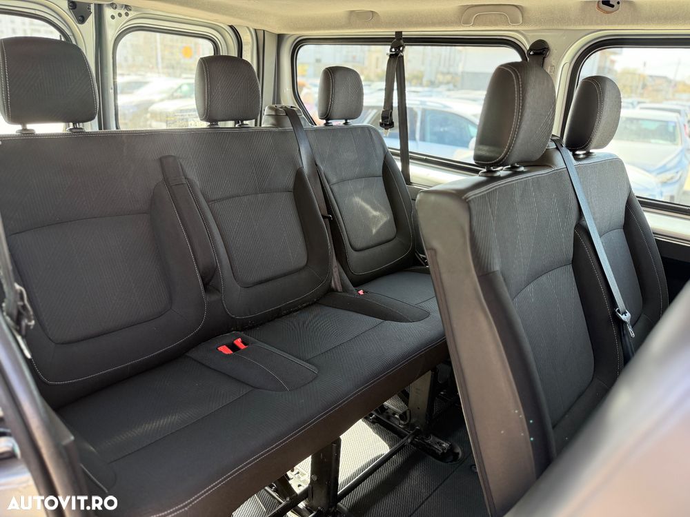 Renault Trafic Combi L1H1 8+1 Authentique - 17