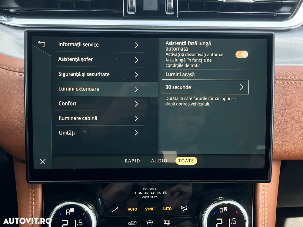 Jaguar F-Pace 25t AWD R-Sport - 31