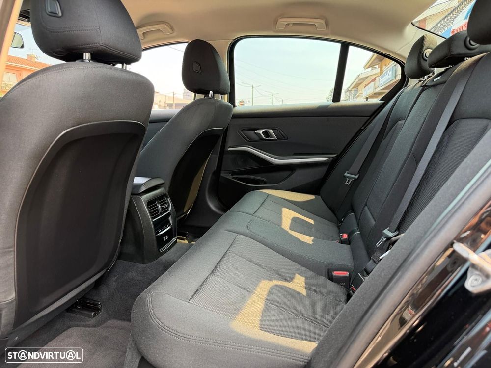 BMW 320 e Auto - 11