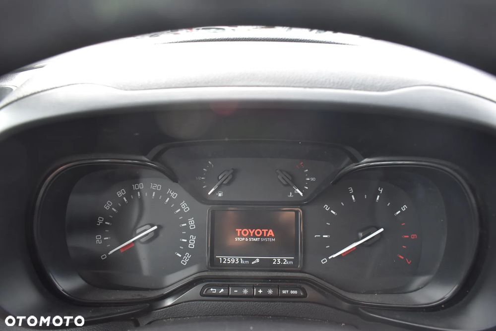 Toyota Proace City Verso Long 1.5 D-4D Business - 25