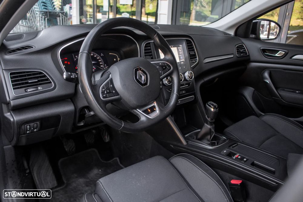 Renault Mégane 1.5 Blue dCi Intens - 25