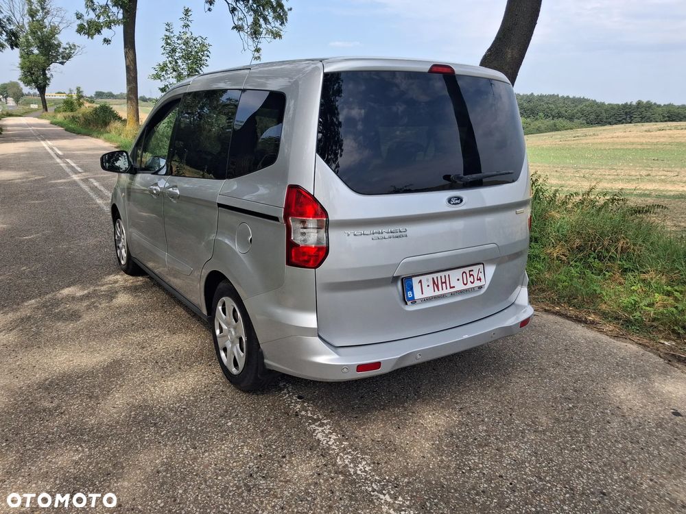 Ford Tourneo Courier 1.0 EcoBoost Ambiente - 8