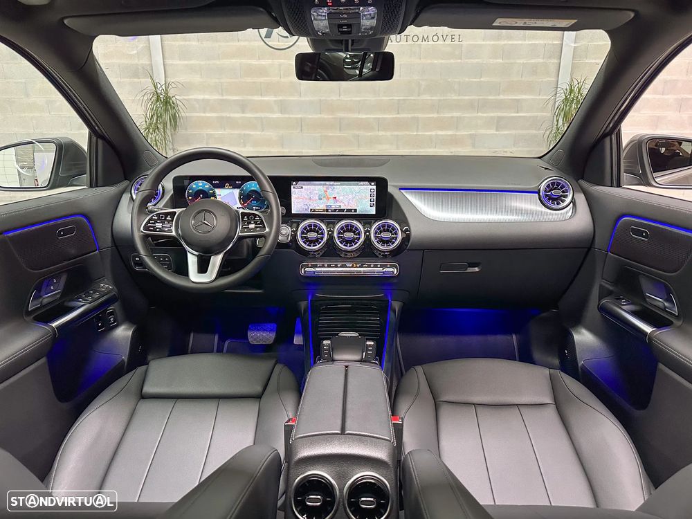 Mercedes-Benz GLA 250 e 8G-DCT Progressive — fotografia 13