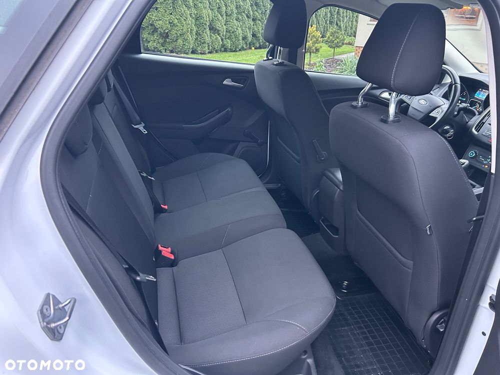 Ford Focus 1.5 TDCi DPF Start-Stopp-System Business - 12