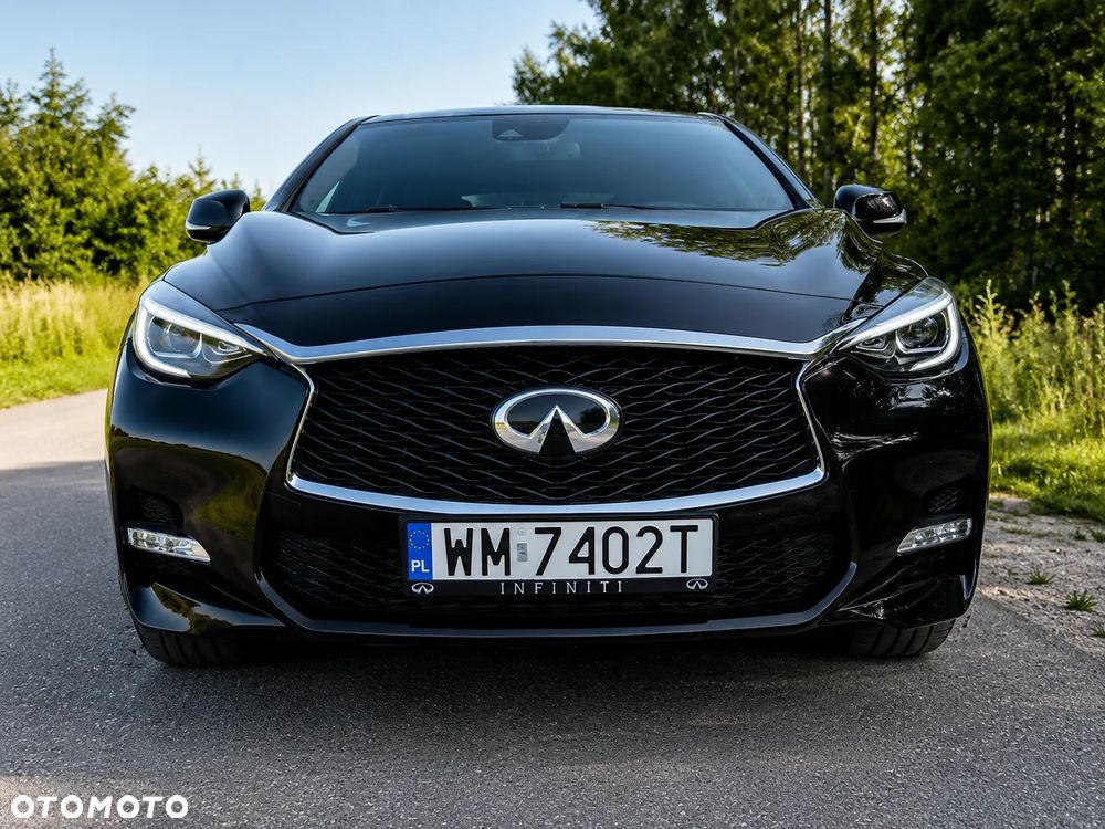 Infiniti Q30 1.5d Premium - 2