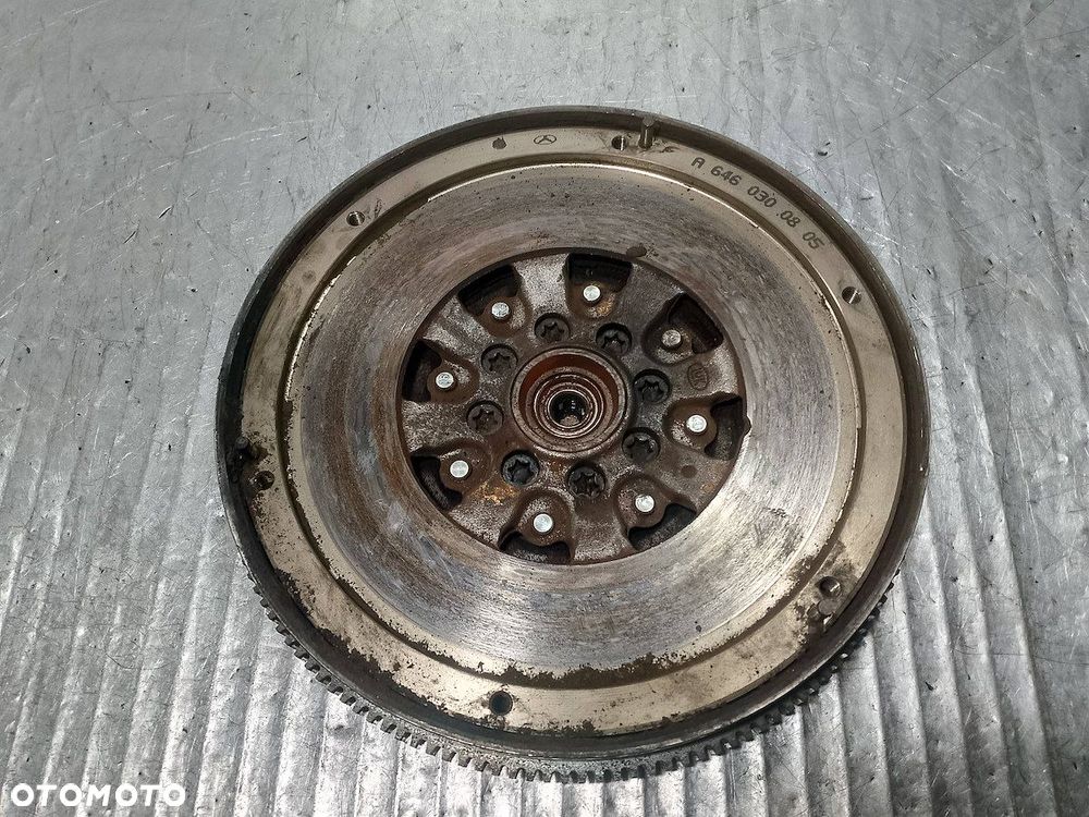 KOŁO DWUMASOWE KOMPLETNE MERCEDES-BENZ VITO 639 - 7