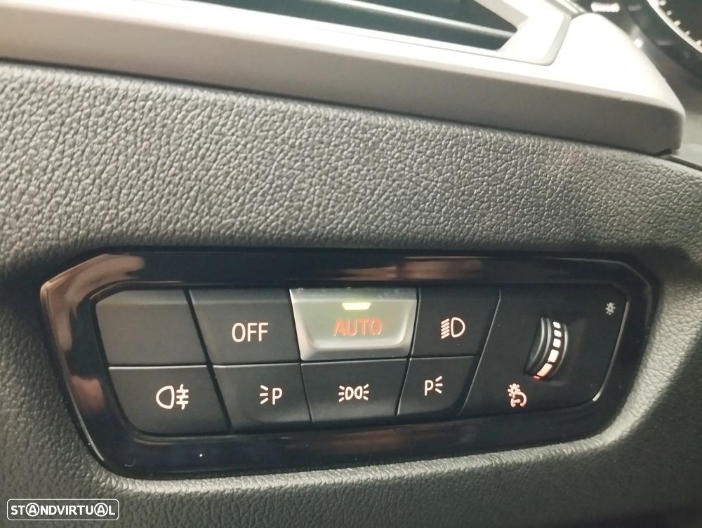 BMW 318 d Corporate Edition - 16