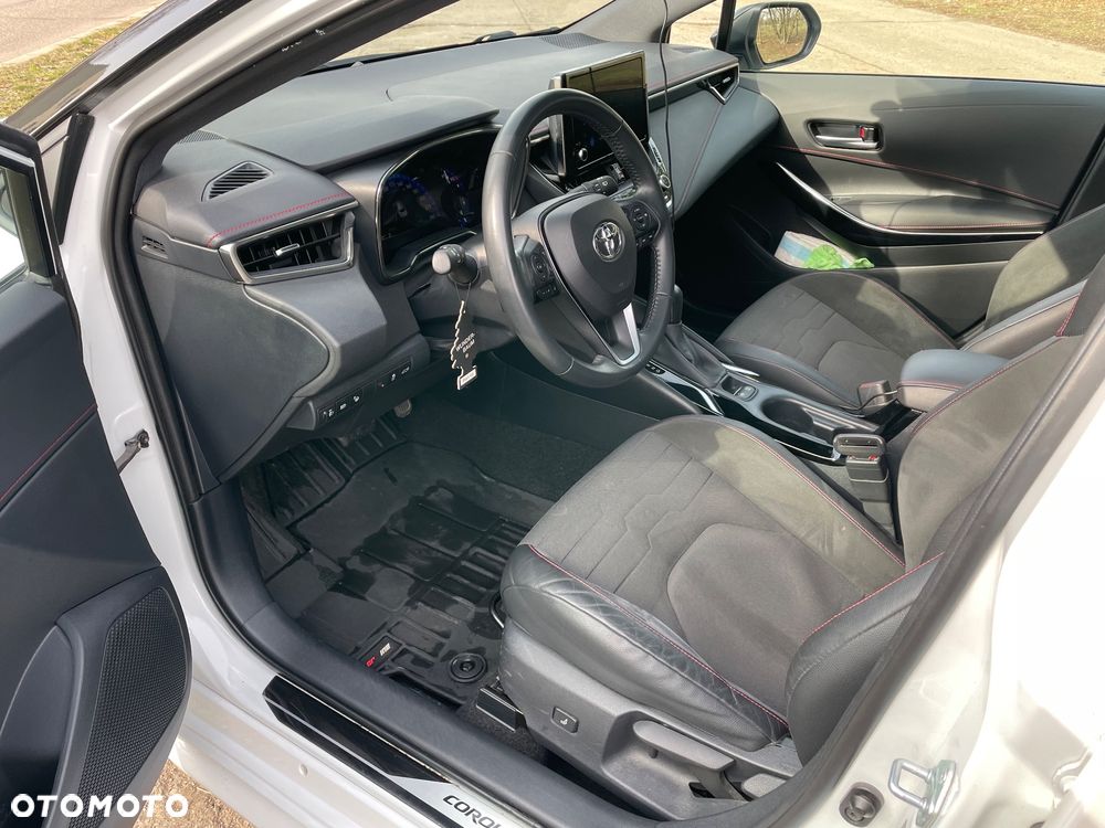 Toyota Corolla - 6
