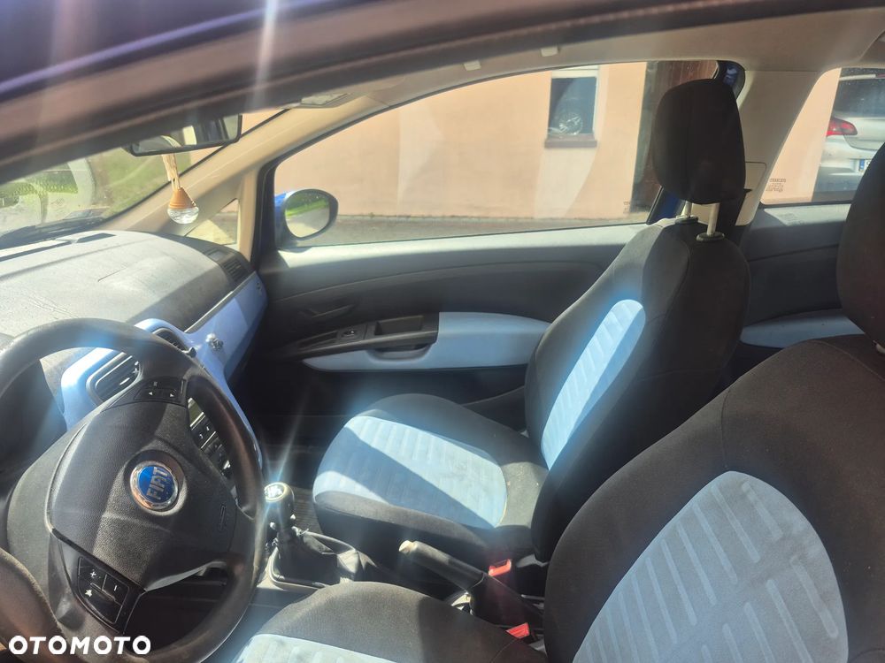 Fiat Punto 1.2 8V - 5