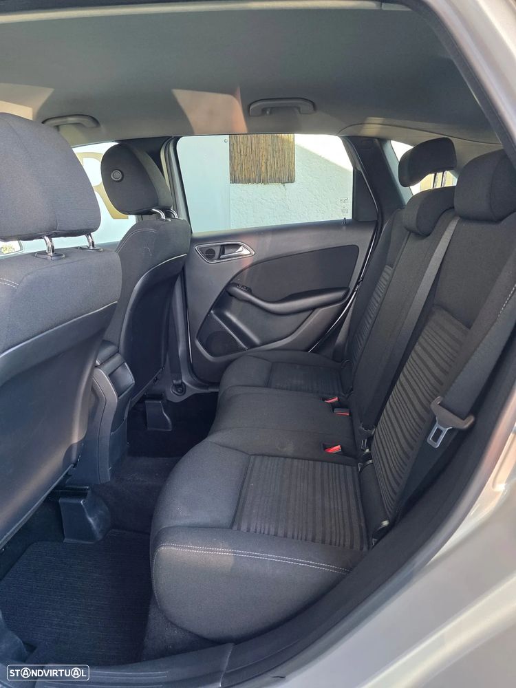 Mercedes-Benz B 200 CDI BlueEFFICIENCY - 14