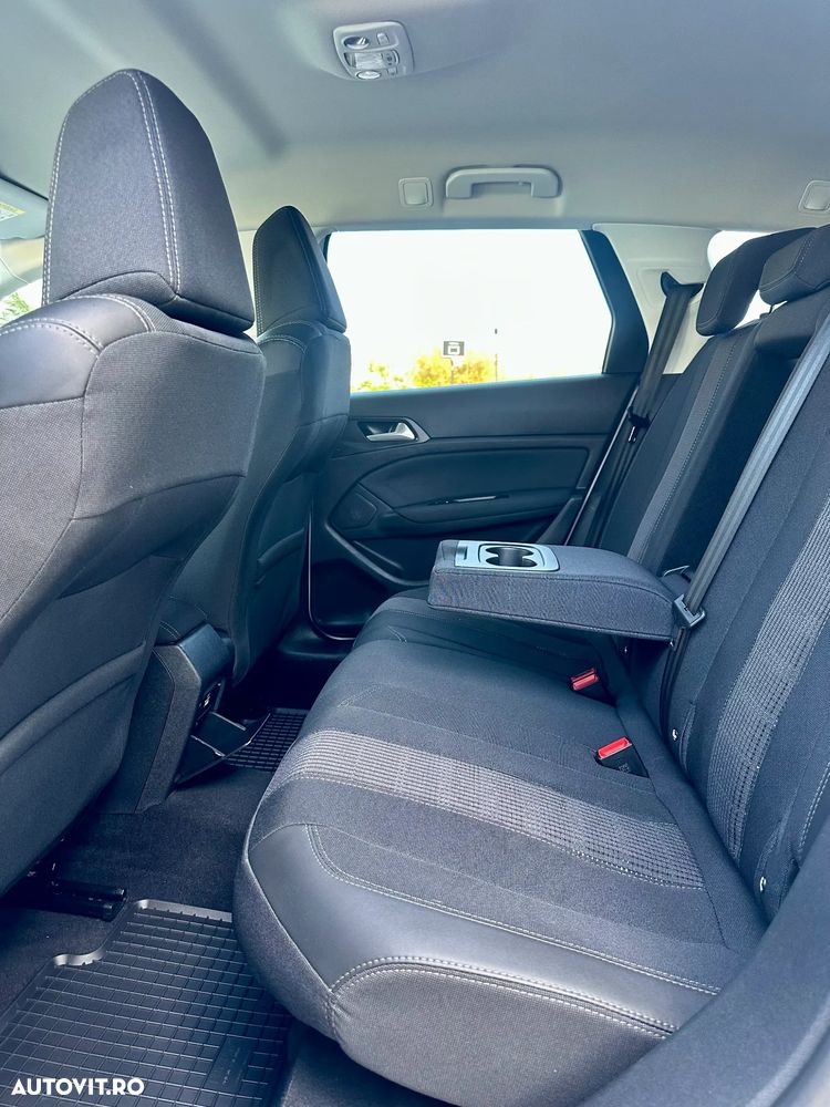 Peugeot 308 - 7