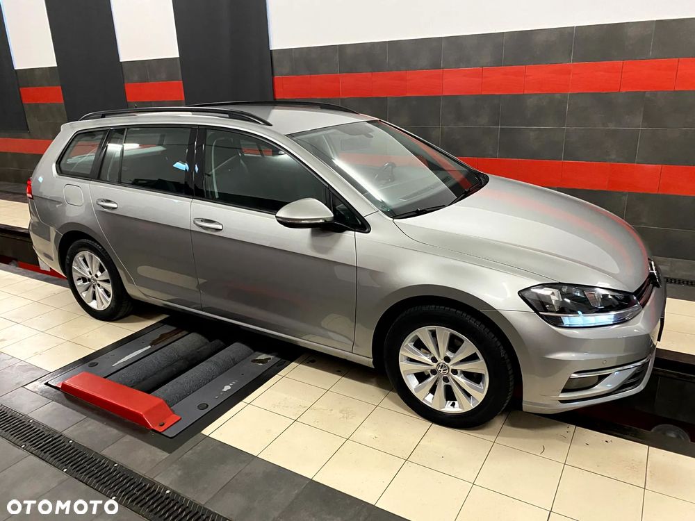 Volkswagen Golf 1.6 TDI BMT Highline - 9
