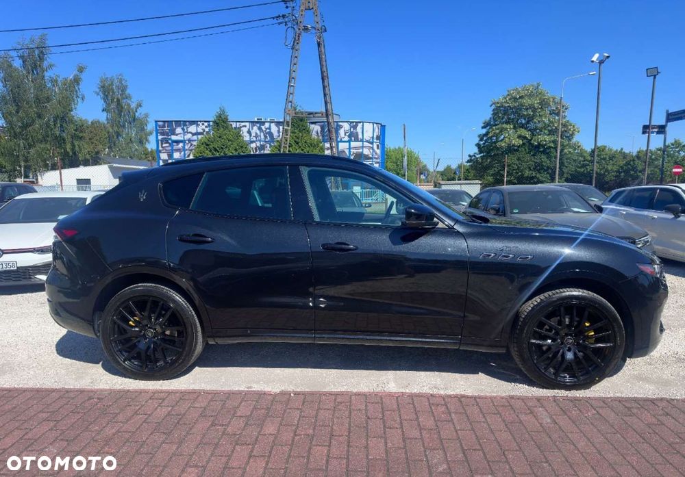 Maserati Levante - 4