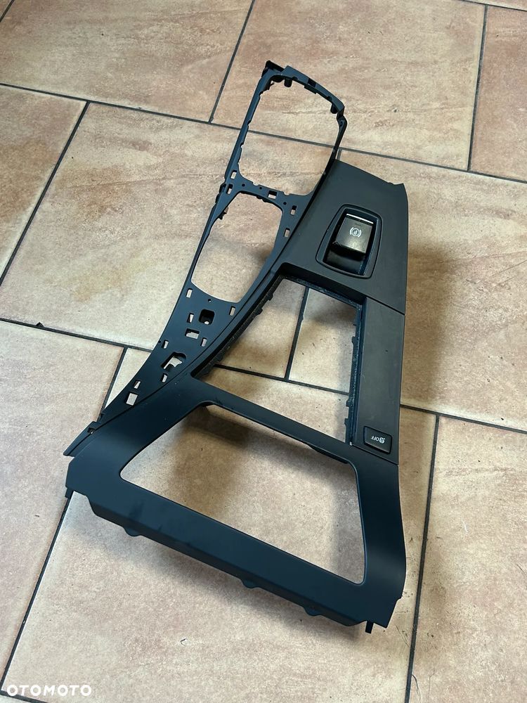 OSŁONA RAMKA DEKOR PANELU KONSOLI ŚRODKOWEJ TUNELU BMW F10 F11 5 9171556 - 1