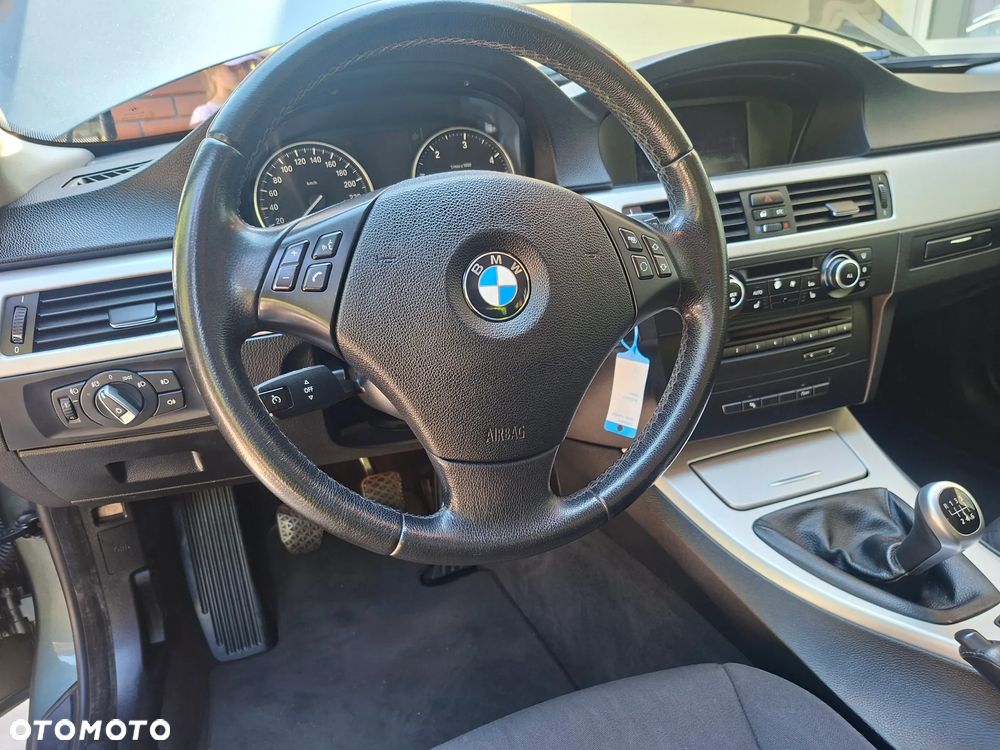 BMW Seria 3 320d DPF - 17