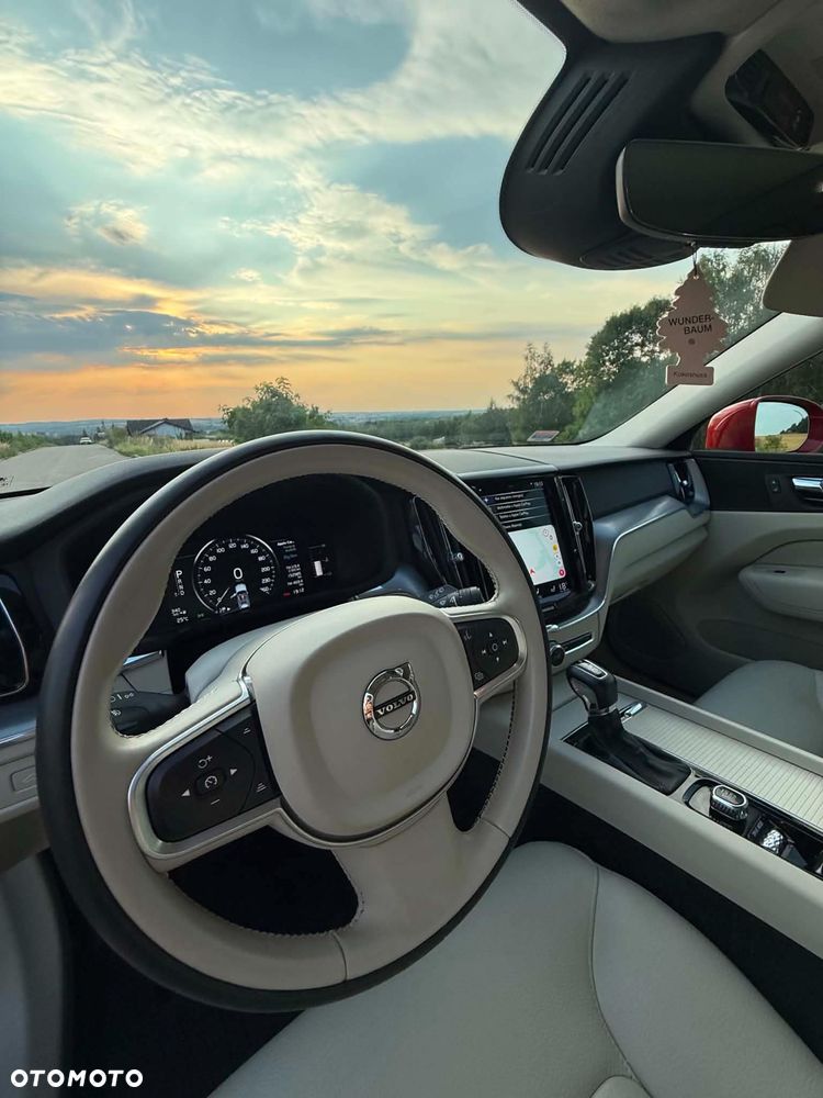 Volvo XC 60 - 4