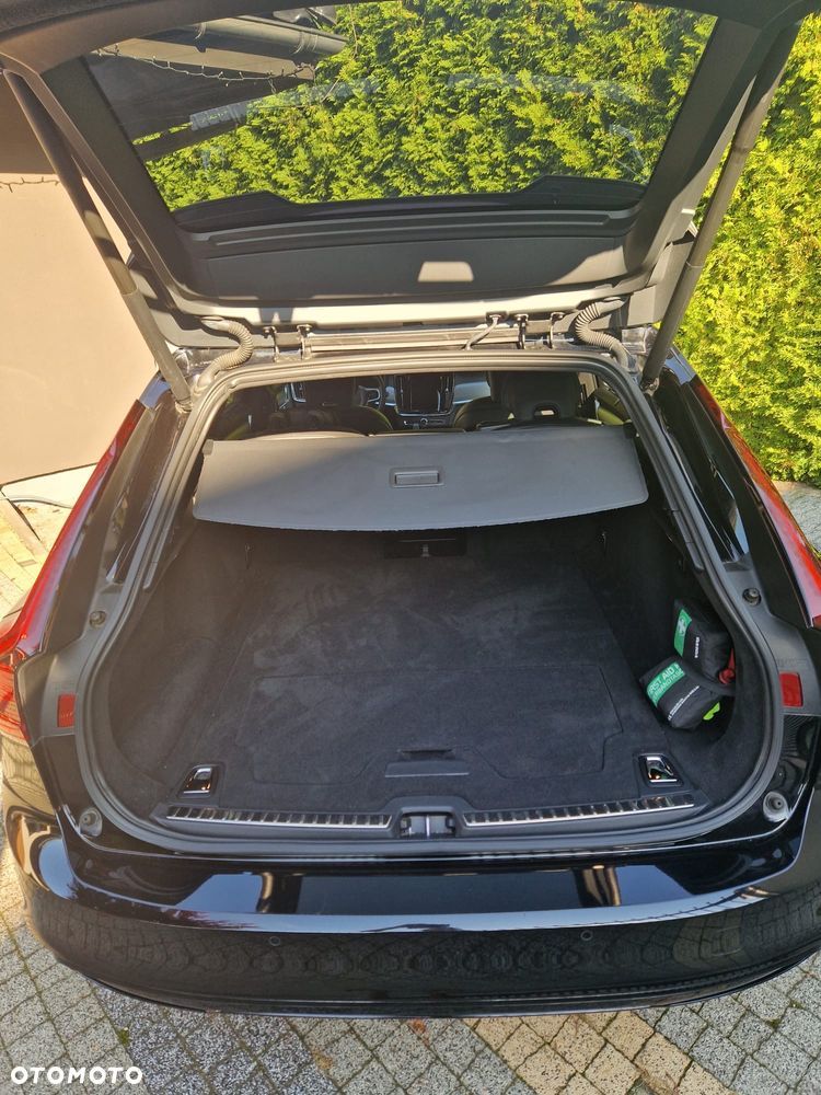 Volvo V90 T8 AWD Plug-In Hybrid R-Design - 7