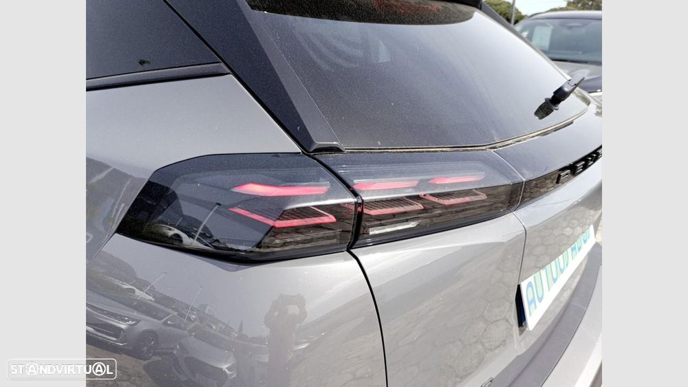 Peugeot 2008 1.2 Hybrid Allure e-DCS6 - 10