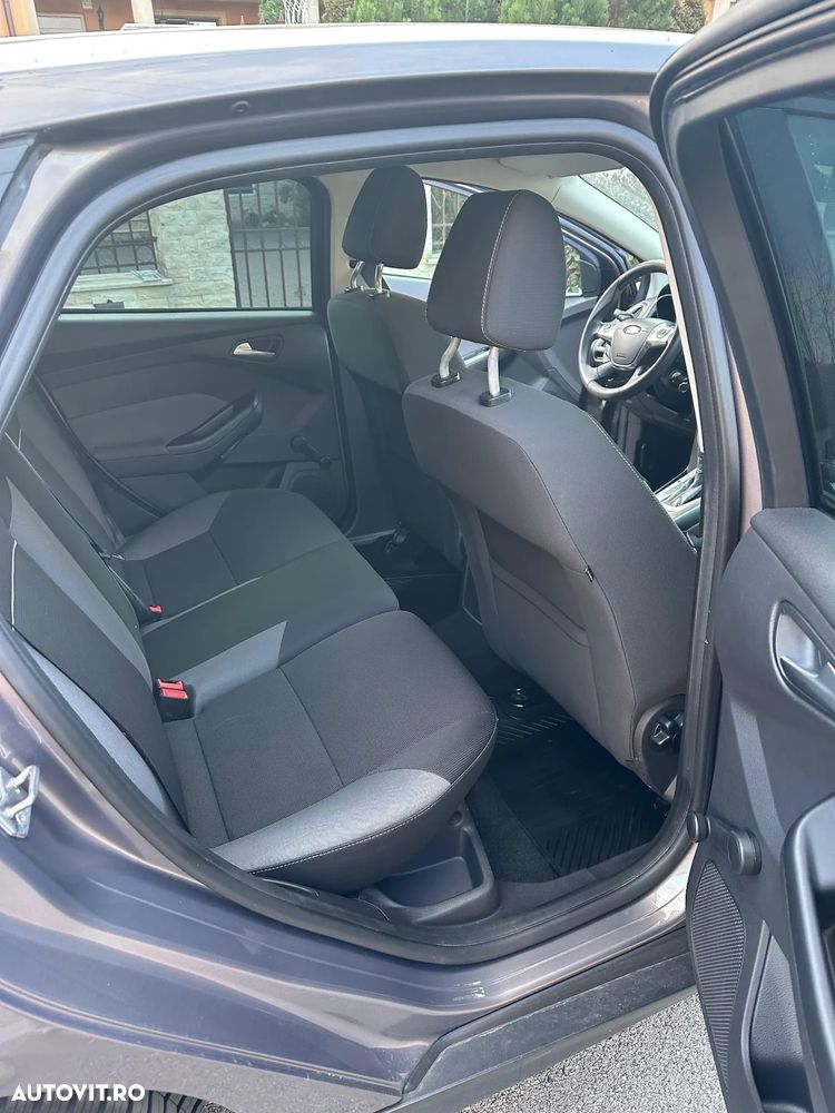 Ford Focus 2.0 TDCI DPF Aut. Titanium - 11