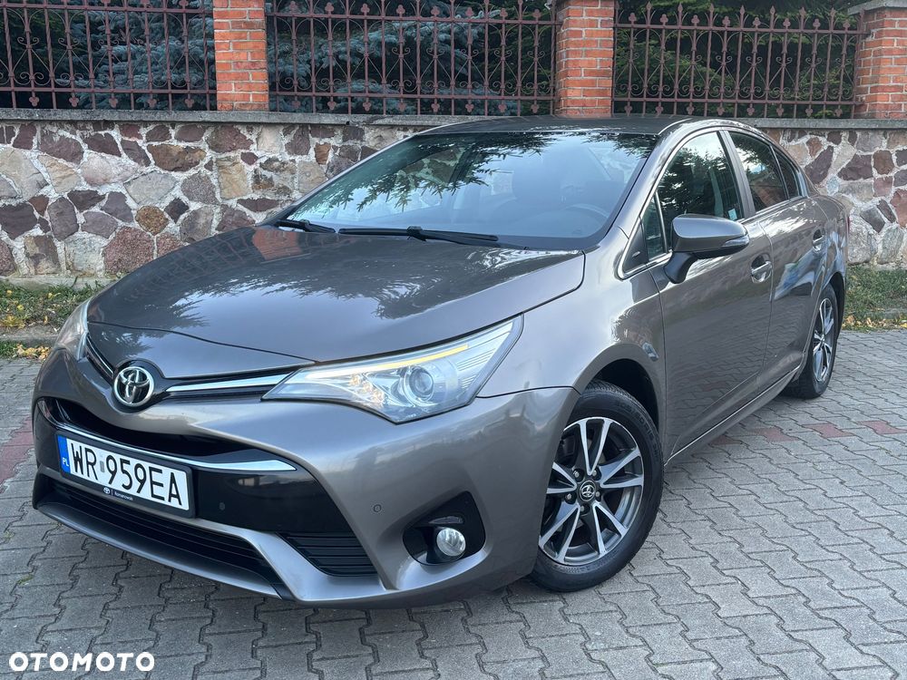 Toyota Avensis 1.8 Premium - 3