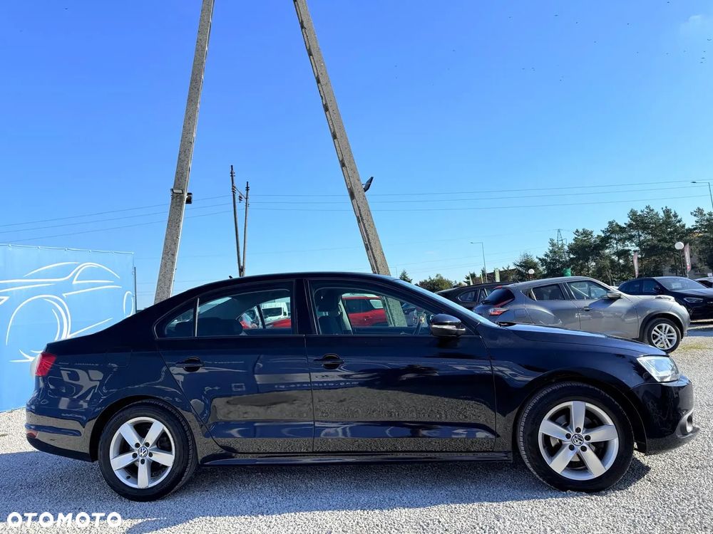 Volkswagen Jetta 1.2 TSI BlueMotion Technology - 5