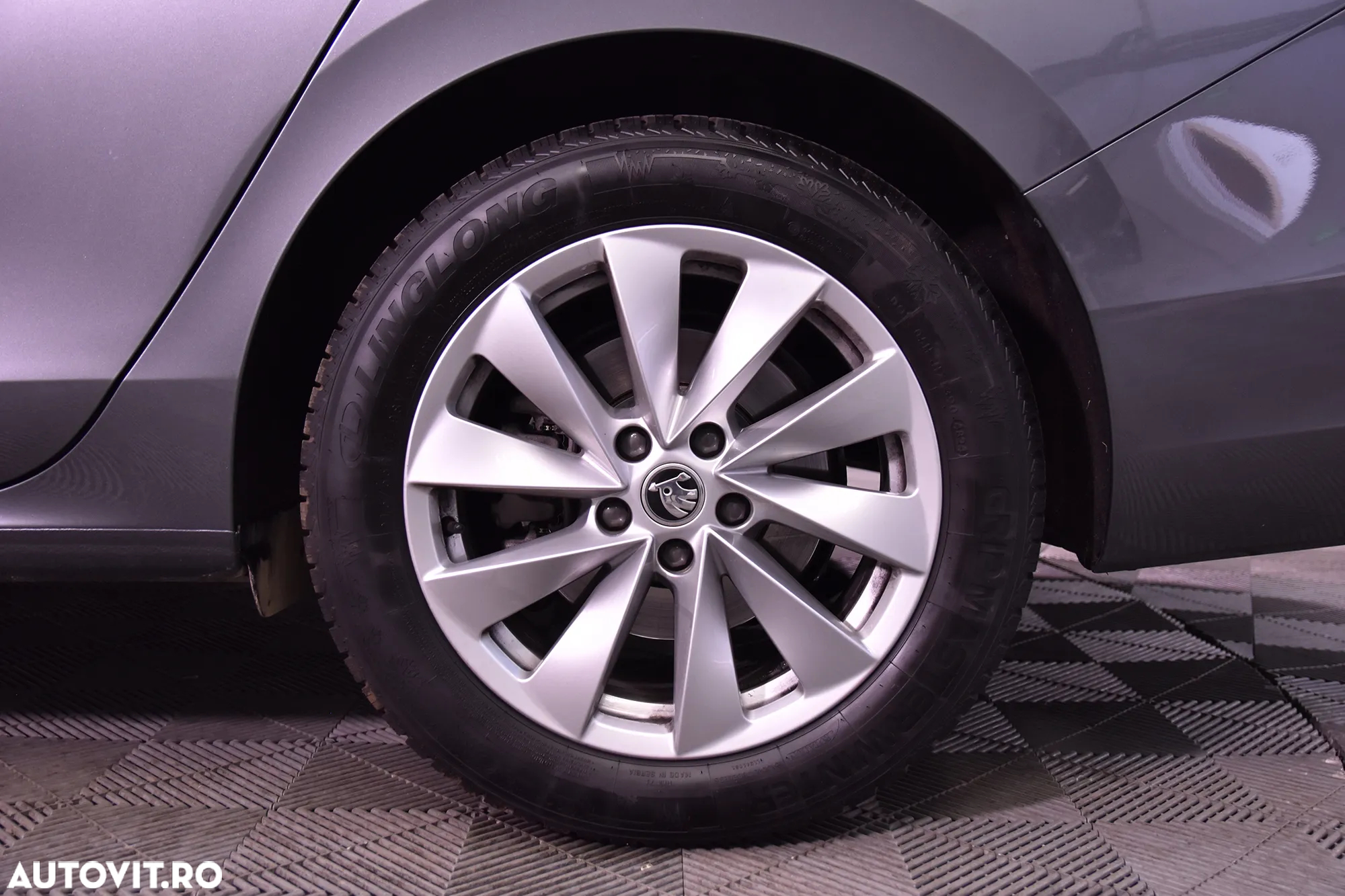 Skoda Superb 2.0 TDI DSG Style - 13