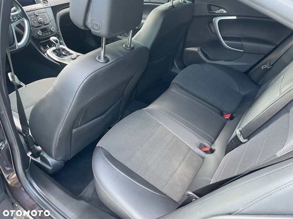 Opel Insignia 2.0 CDTI Cosmo S&S - 10