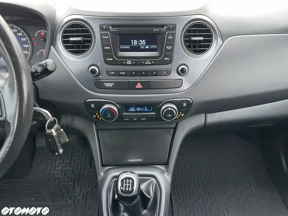 Hyundai i10 1.0 BlueDrive Black Line - 29
