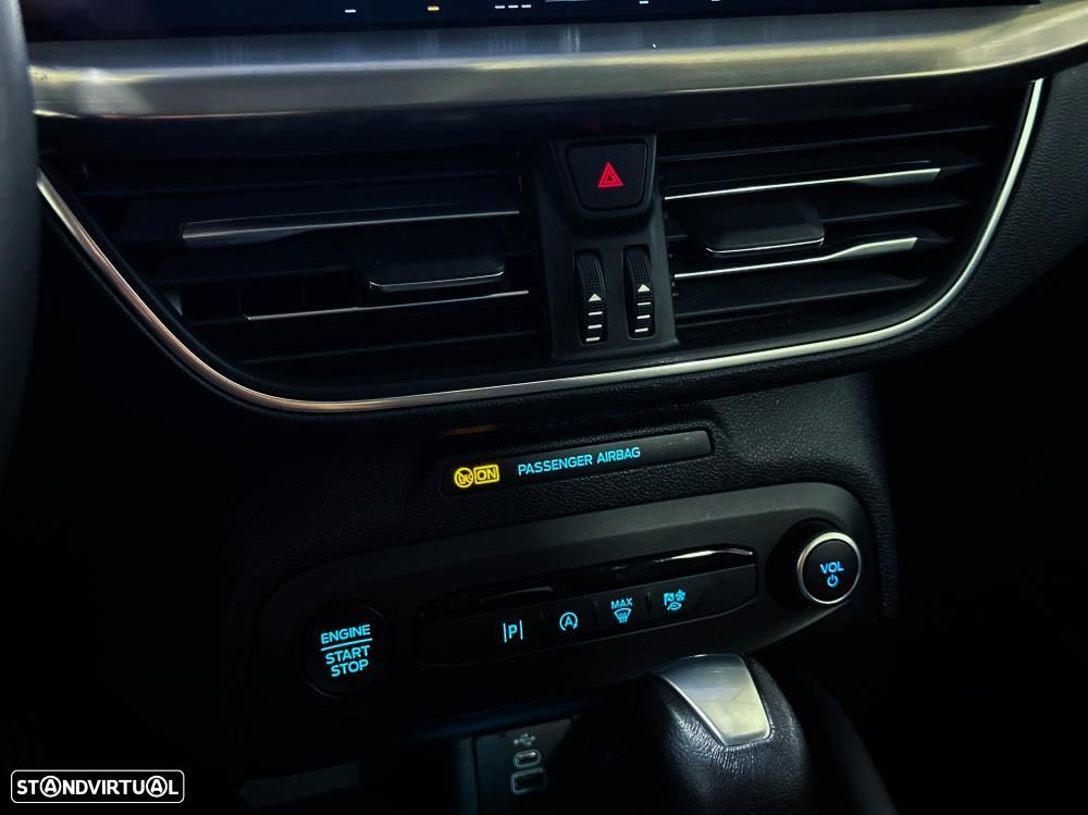 Ford Focus SW 1.0 EcoBoost Hybrid Aut. TITANIUM X - 30