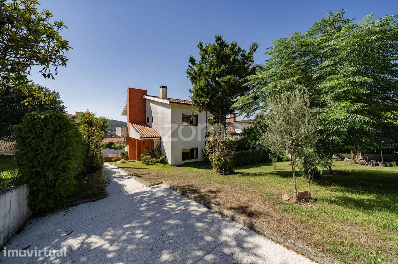 Moradia Individual T4 em Gondizalves, Braga! - Grande imagem: 3/46