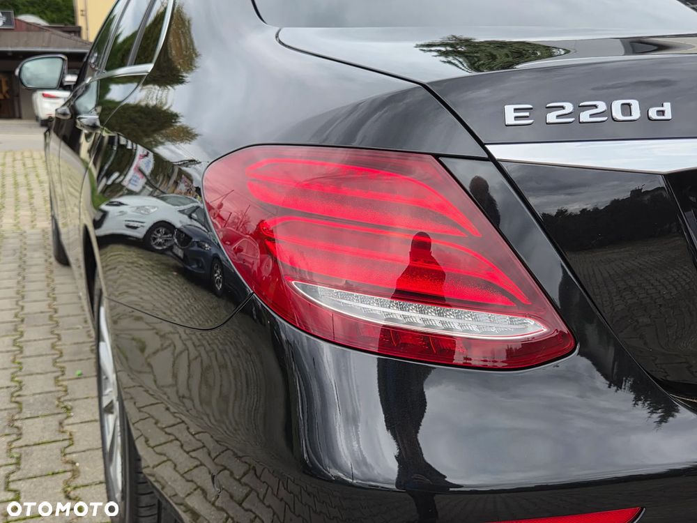 Mercedes-Benz Klasa E - 34